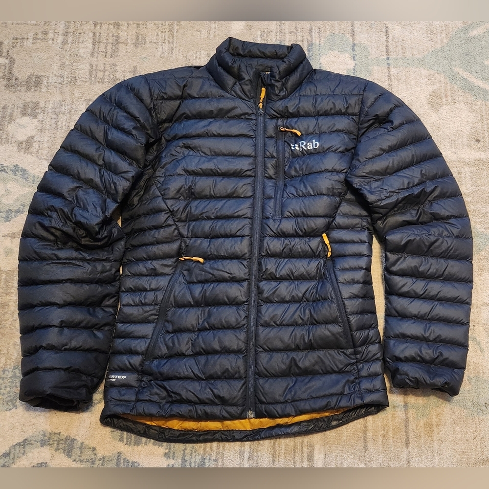 Men's Rab Microlight Jacket. Midnight Navy. Size XS. EUC